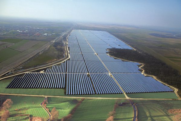 Adani Has Unveiled World S Largest Solar Power Plant In Tamil Nadu Equitypandit