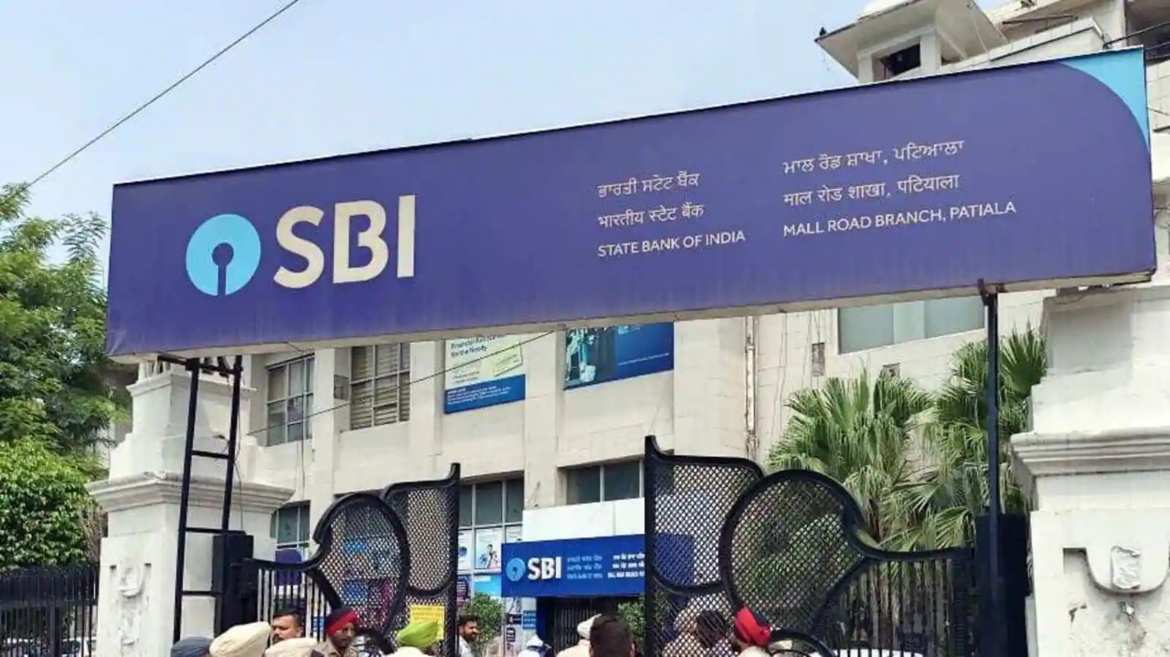 SBI raises Rs 10,000 crores via 15-year infrastructure bonds